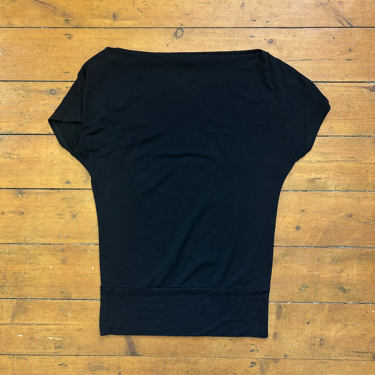 vintage 00s black slouchy tshirt