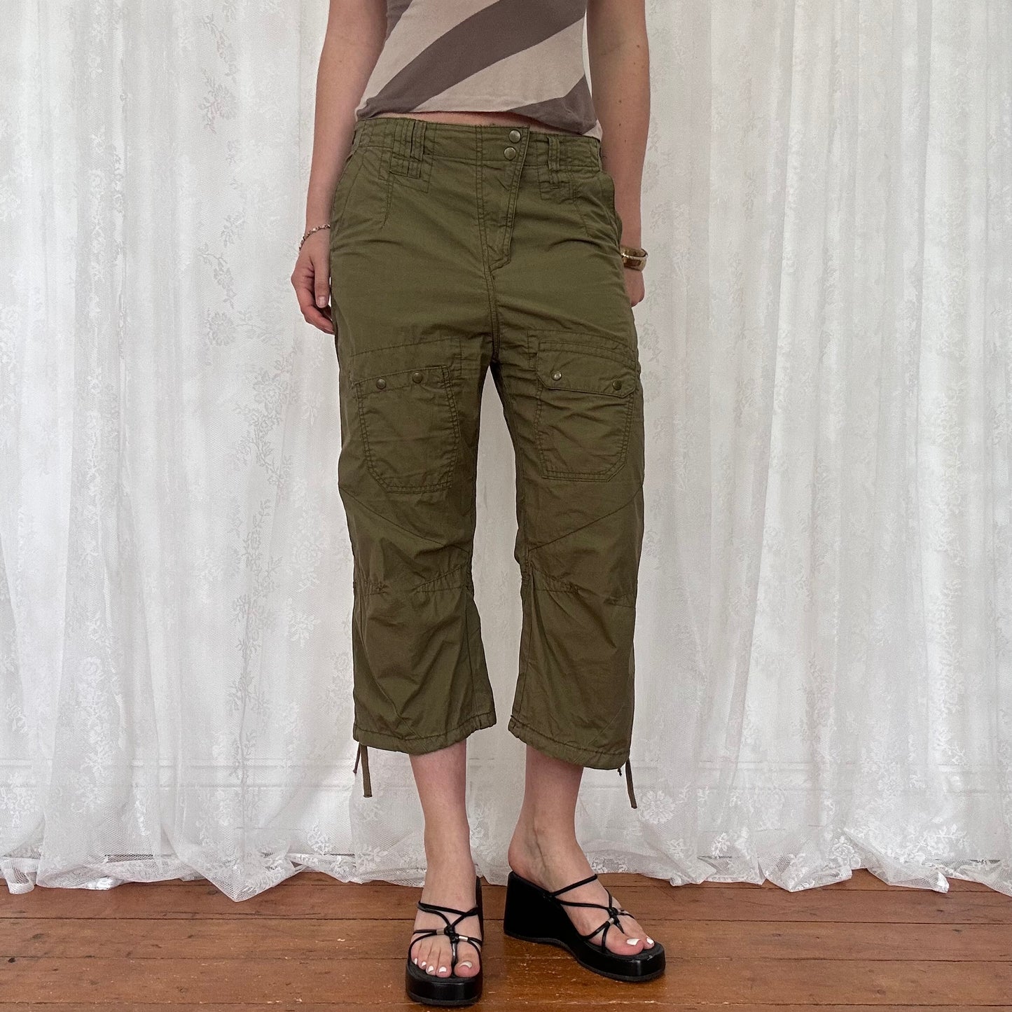 vintage 00s khaki cargo capris pants