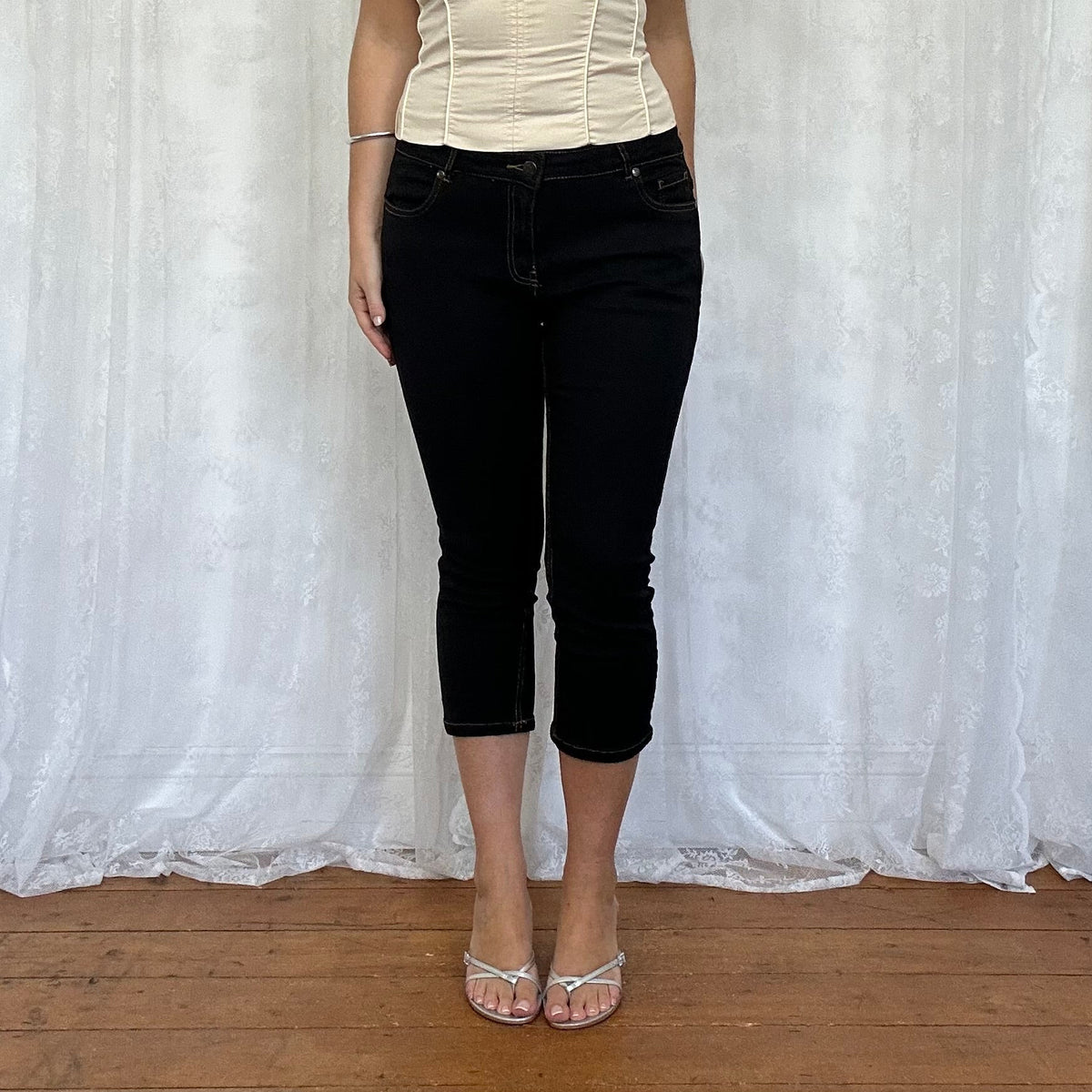 vintage 00s black denim capri pants