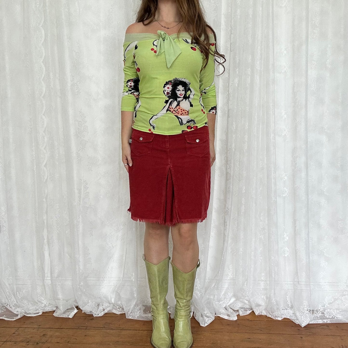 vintage 00s pin up style graphic top