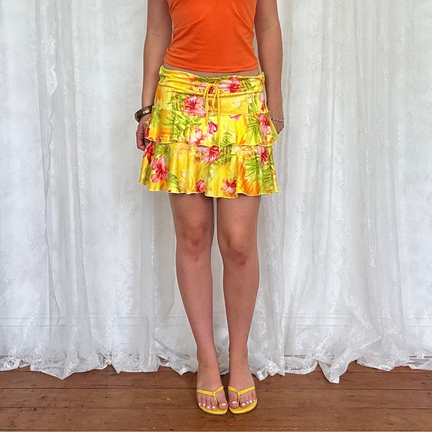 vintage 00s yellow hibiscus ruffle mini skirt