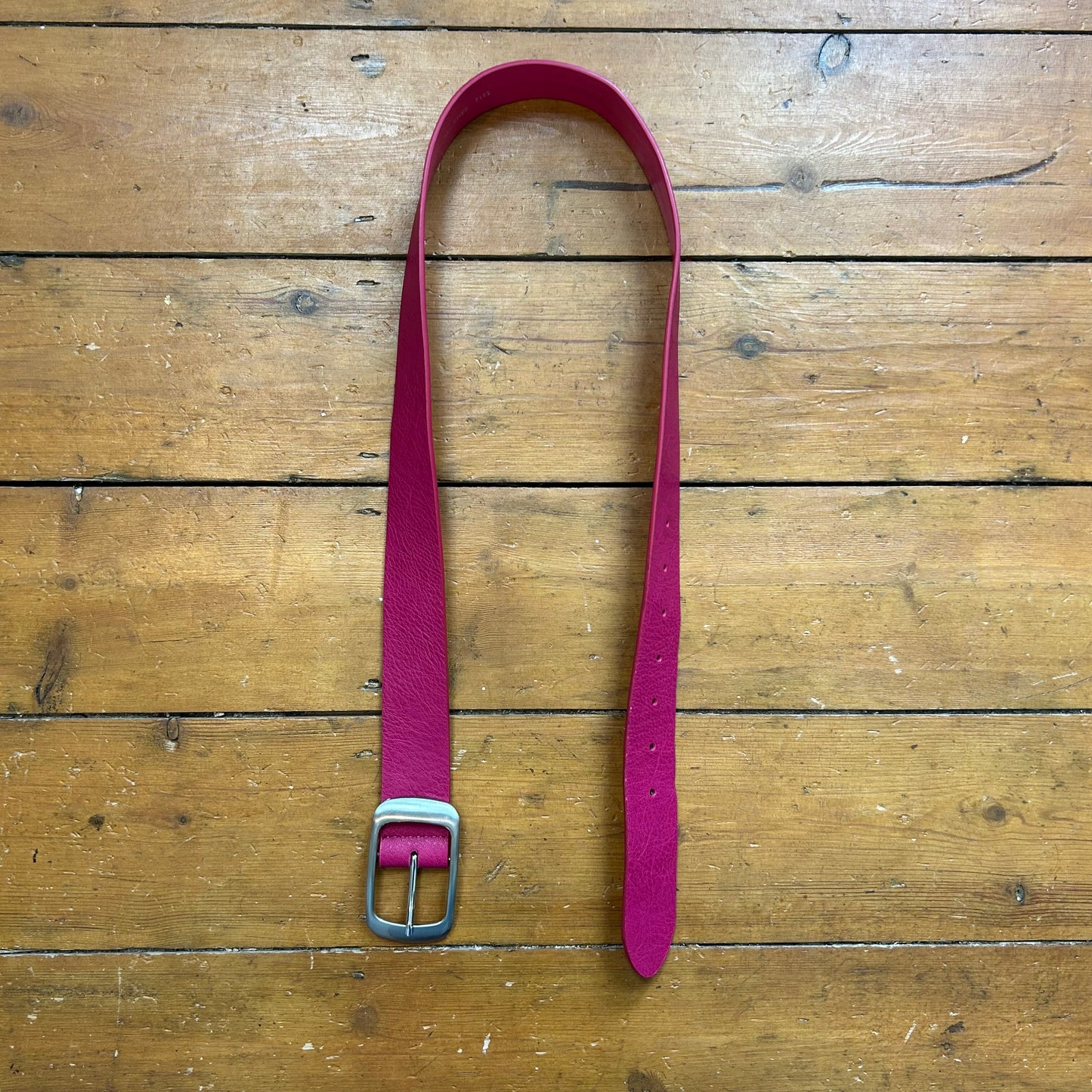 vintage 00s hot pink belt