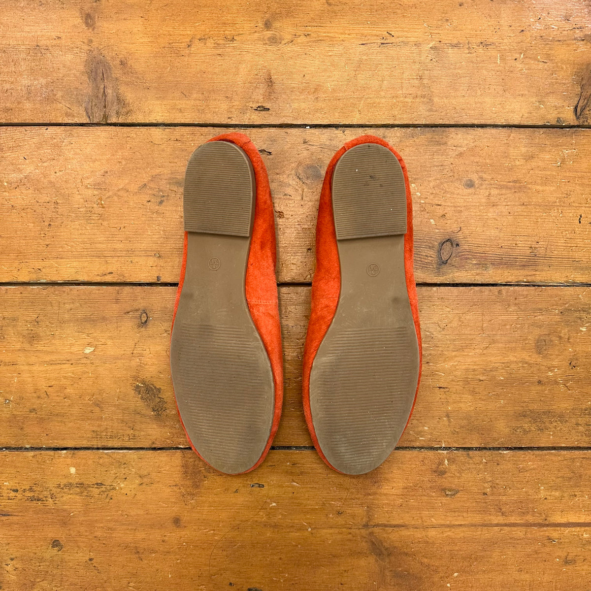 vintage 00s orange suede ballet pumps