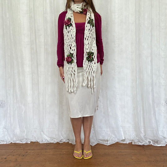 vintage 00s white knitted flower pattern scarf