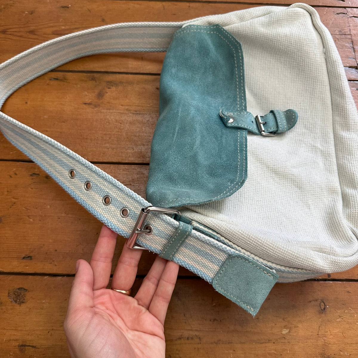 vintage 00s baby blue and white cargo bag