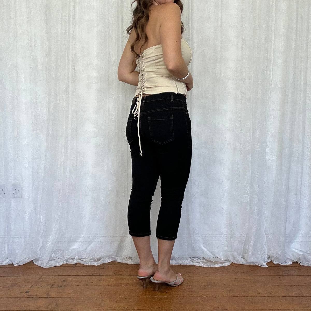 vintage 00s black denim capri pants
