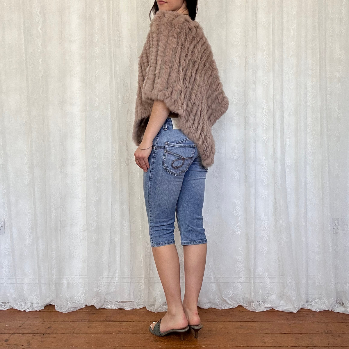 vintage 00s beige faux fur poncho