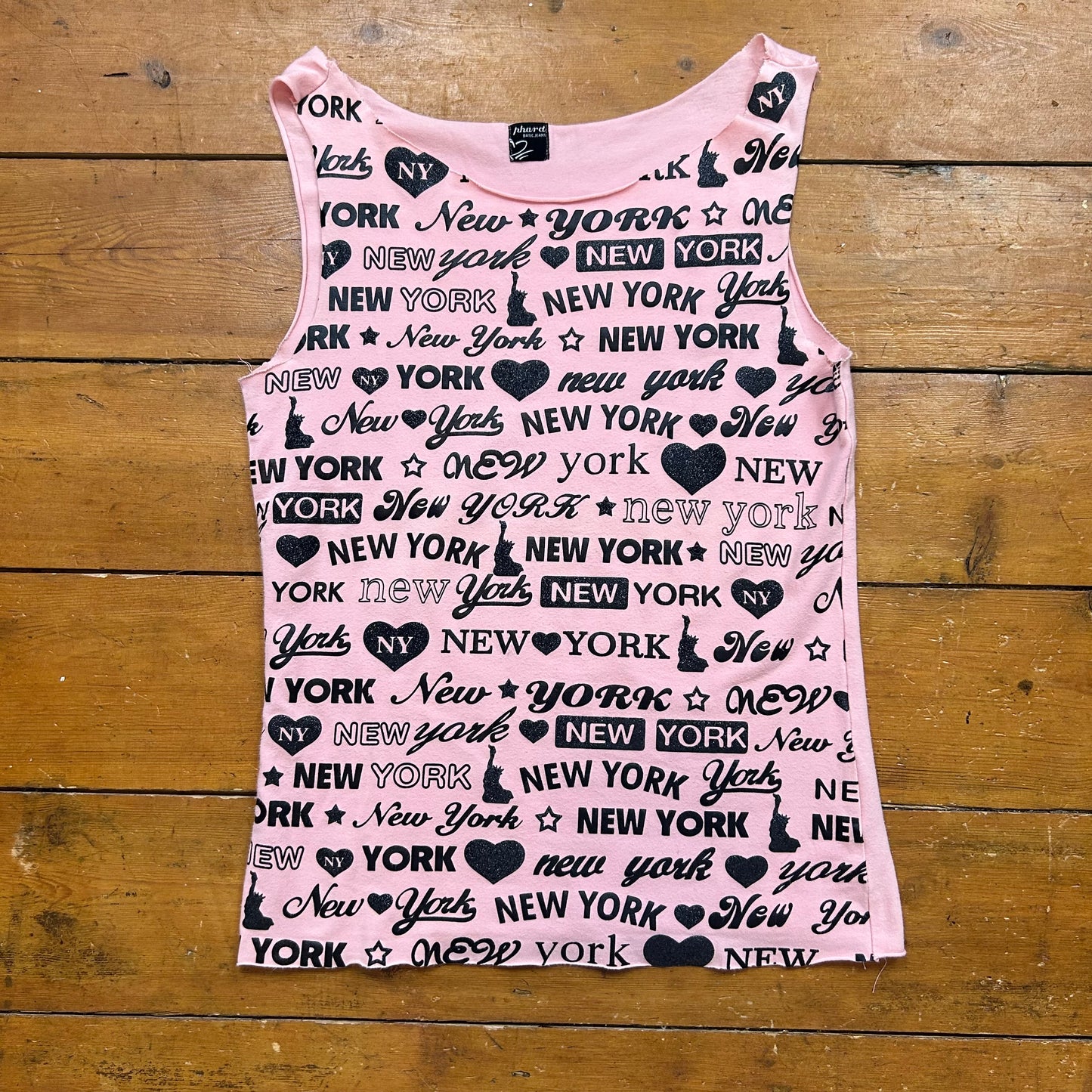 vintage 00s pink new york graphic top