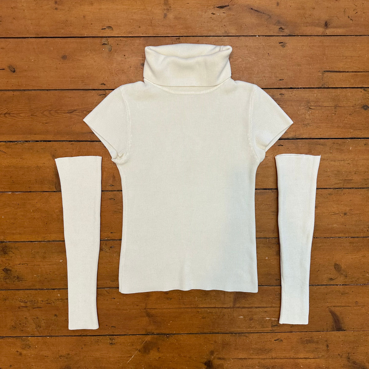vintage 00s cream rollneck top with sleeves