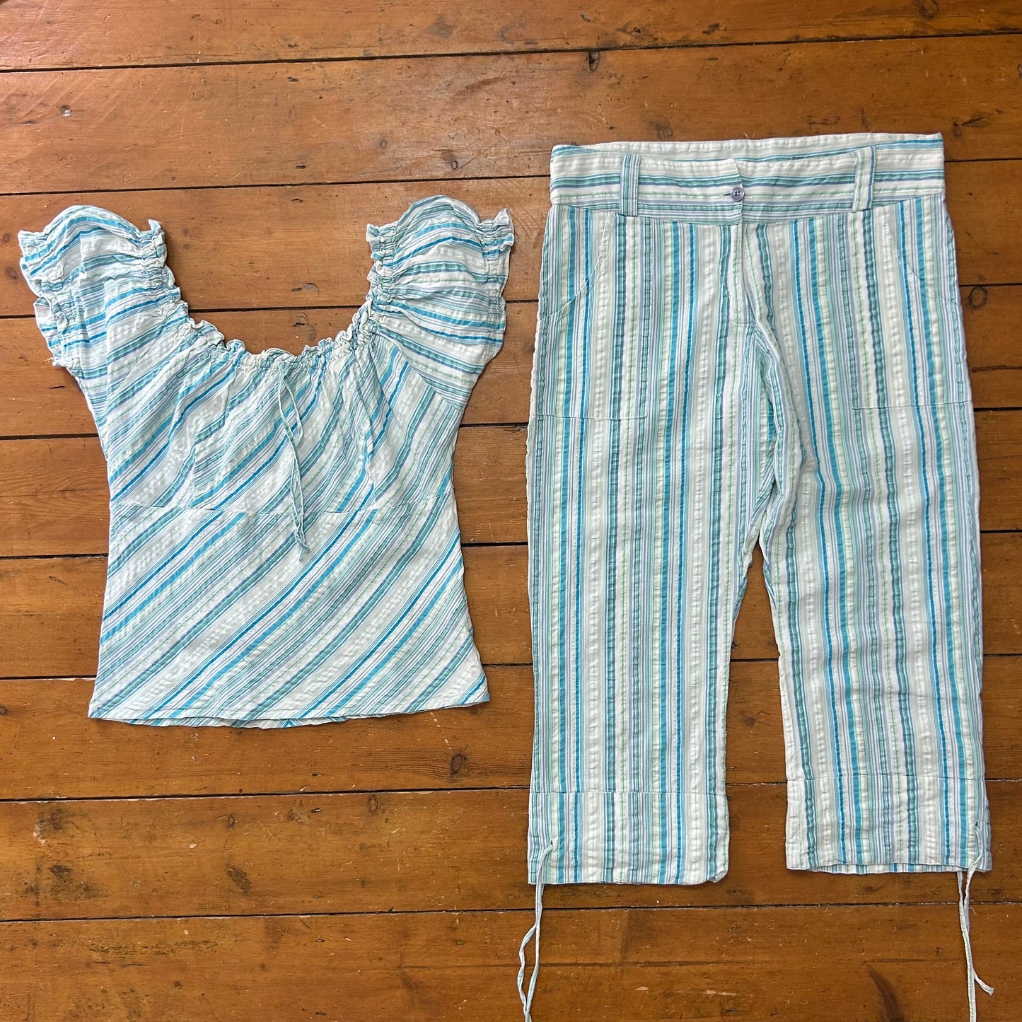 vintage 00s blue pinstripe capri and top co ord