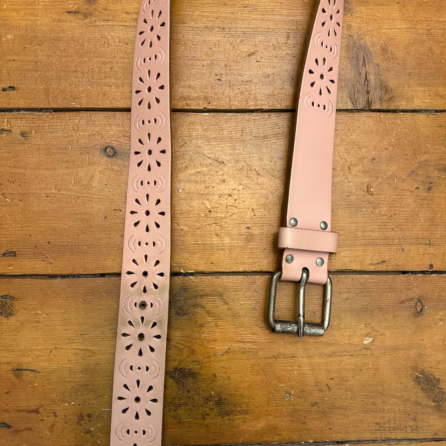 vintage 00s baby pink floral cutout belt