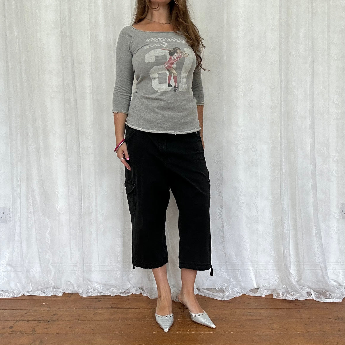 vintage 00s black cargo capri pants
