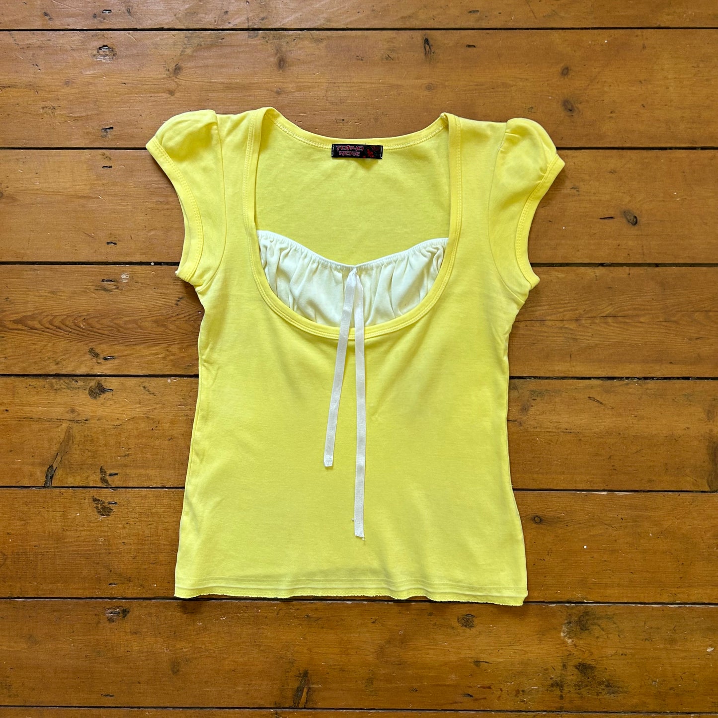 vintage 00s yellow milkmaid style tshirt