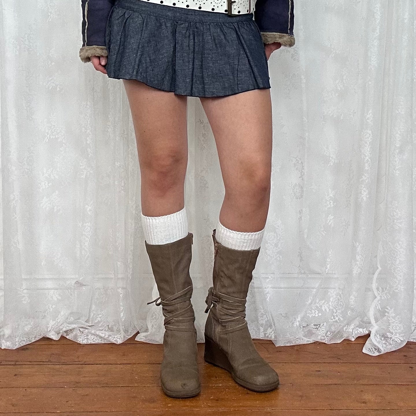 vintage 00s brown wedge tie up boots