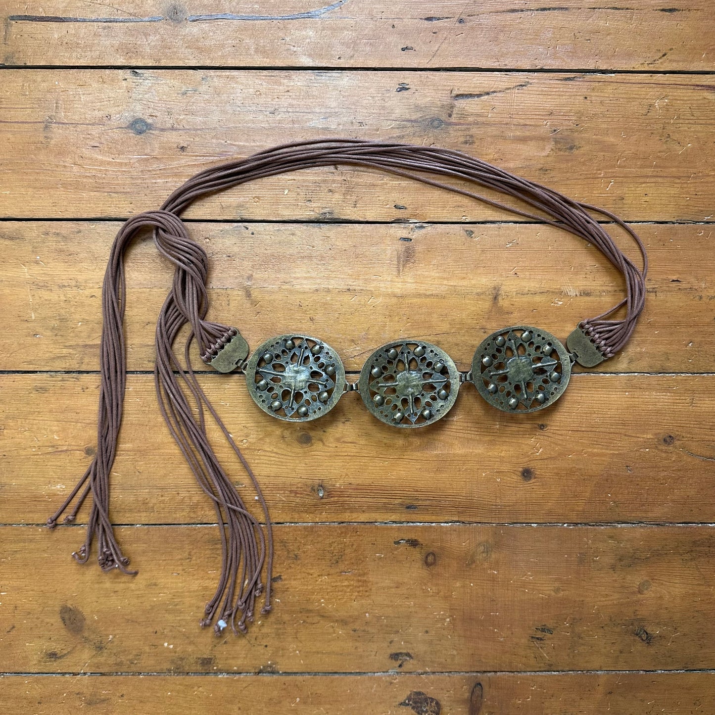 vintage 00s metal disc tassle belt