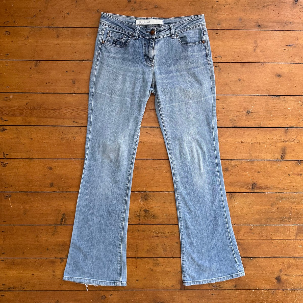 vintage 00s light wash bootleg jeans