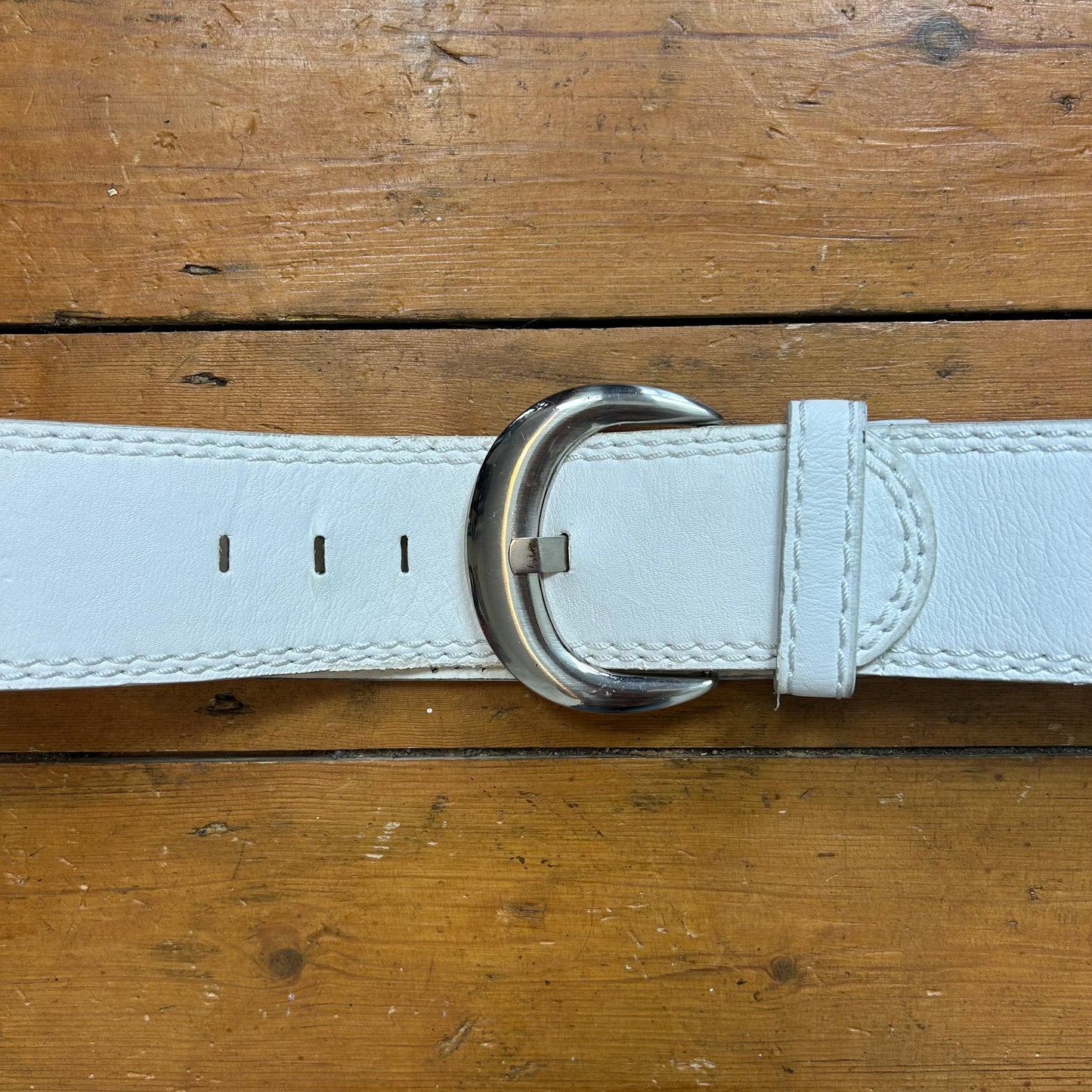 vintage 00s white oversized belt