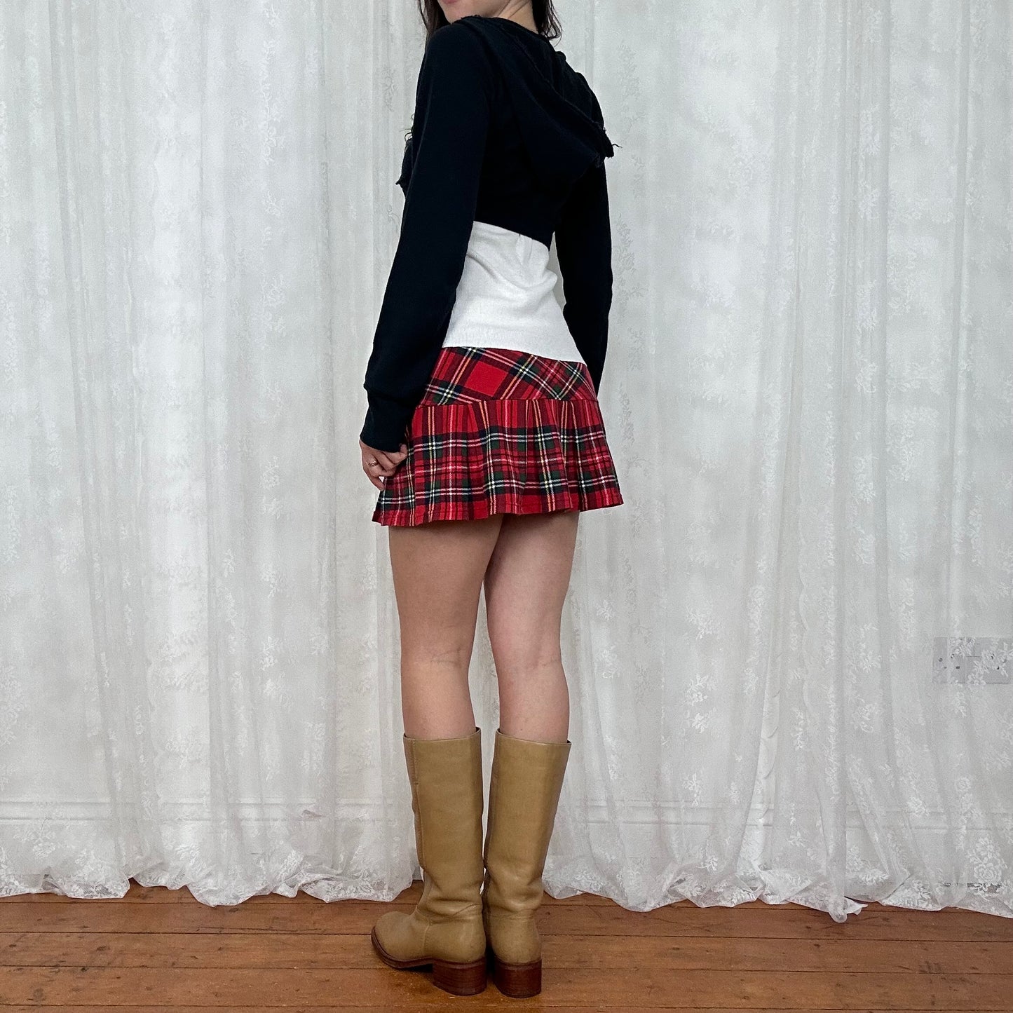 vintage 00s black hooded crop jumper