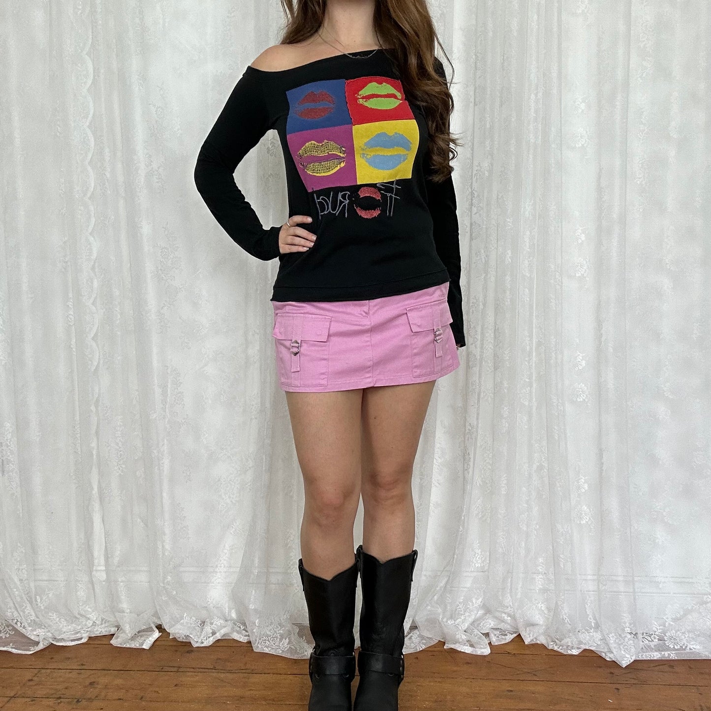 vintage 00s fiorucci lips graphic long sleeve top