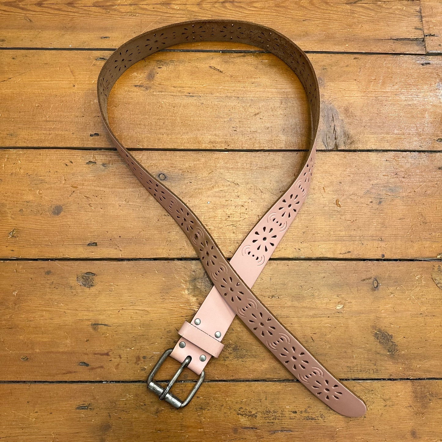 vintage 00s baby pink floral cutout belt