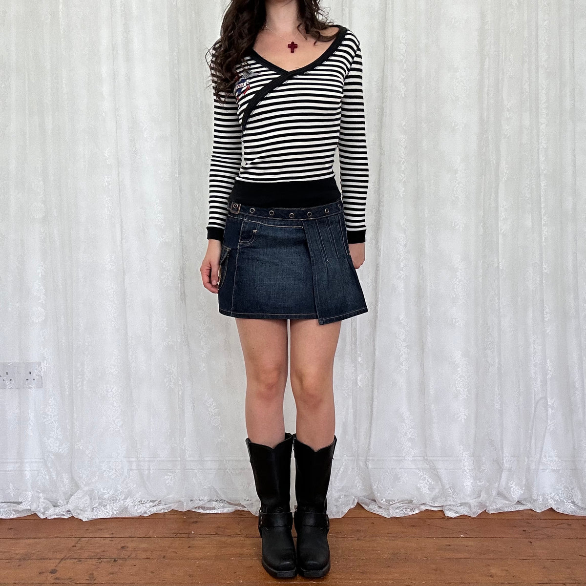 vintage 00s dark wash denim pleated mini skirt