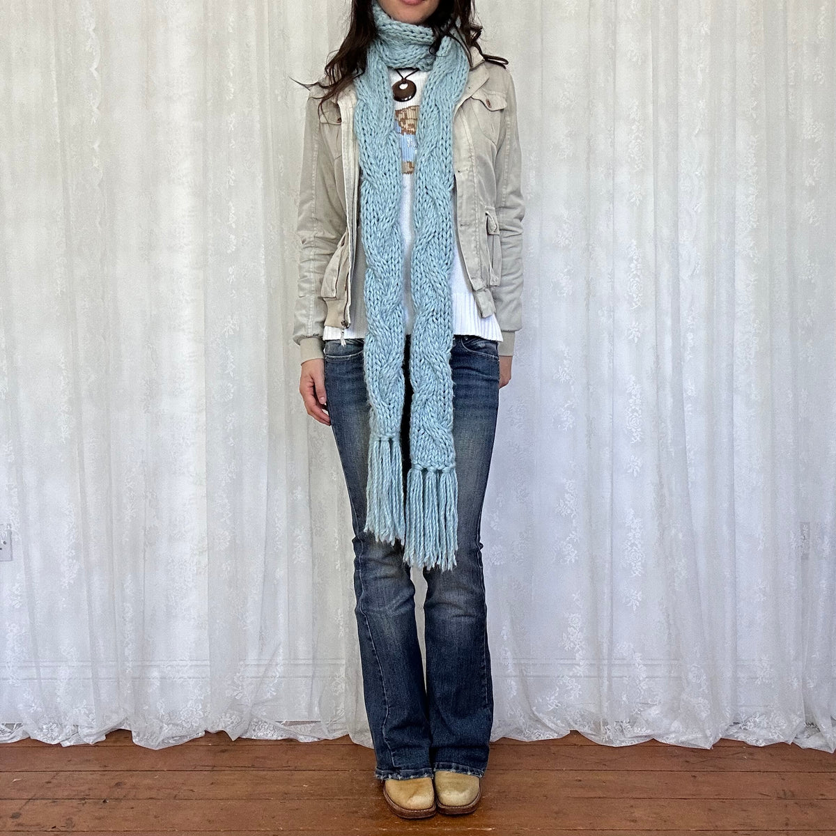 vintage 00s blue chunky crochet knit scarf