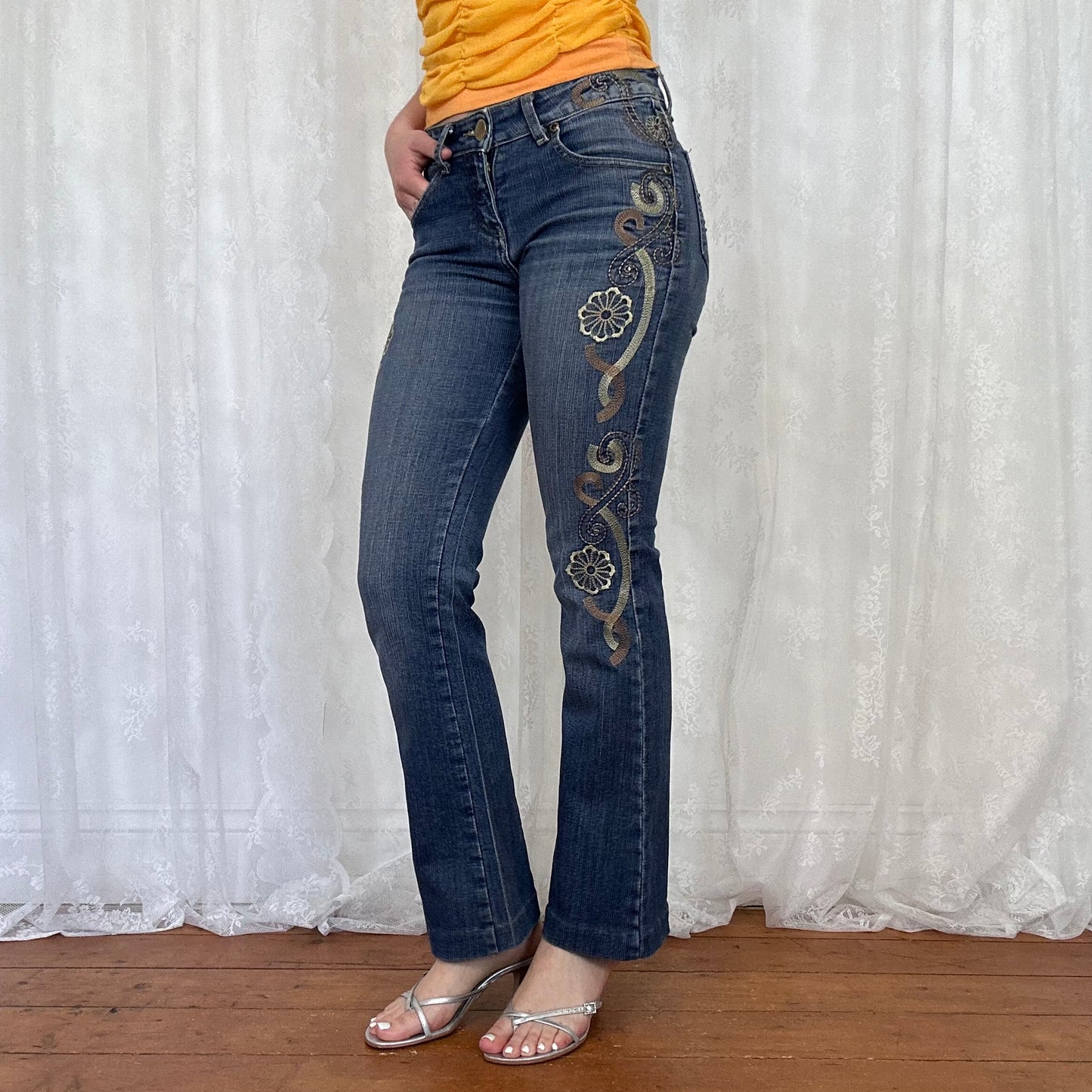 vintage 00s embroidered pattern bootleg jeans