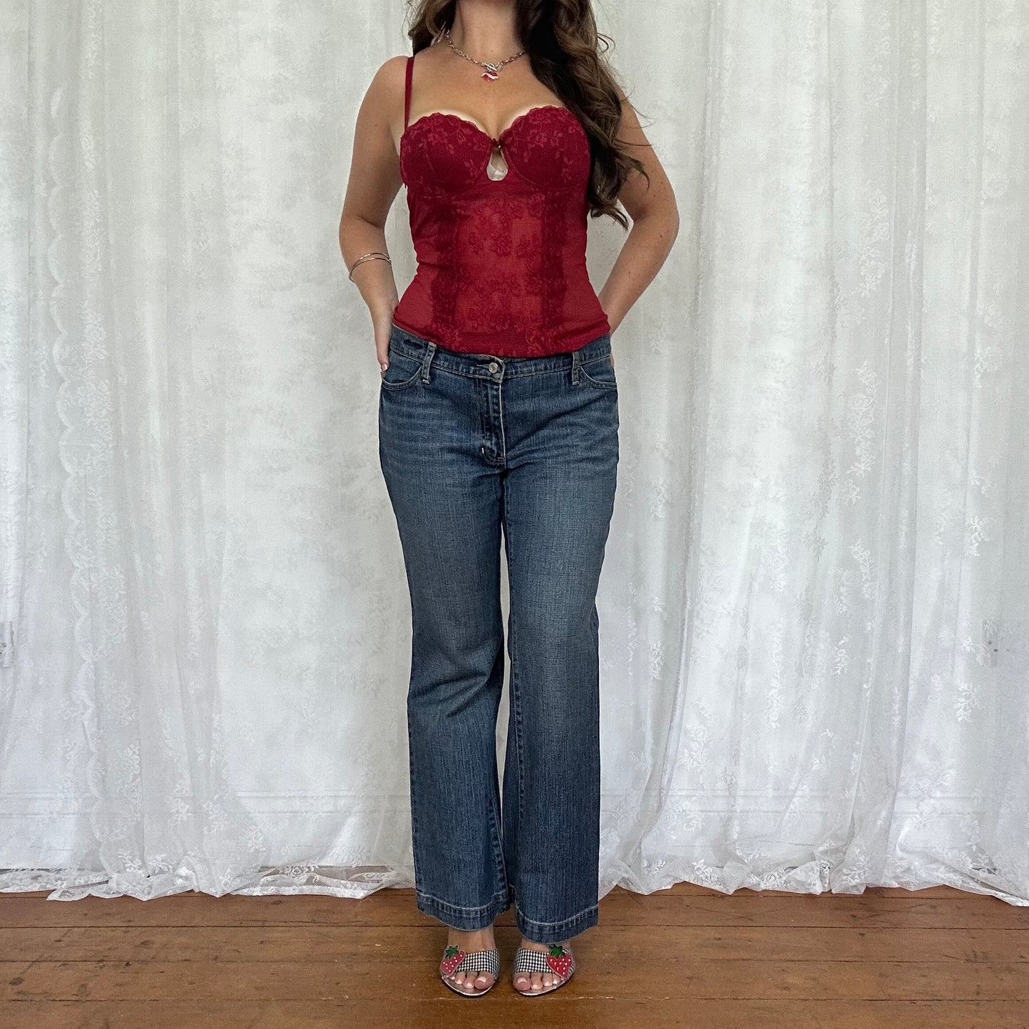 vintage 00s mid rise straight leg jeans