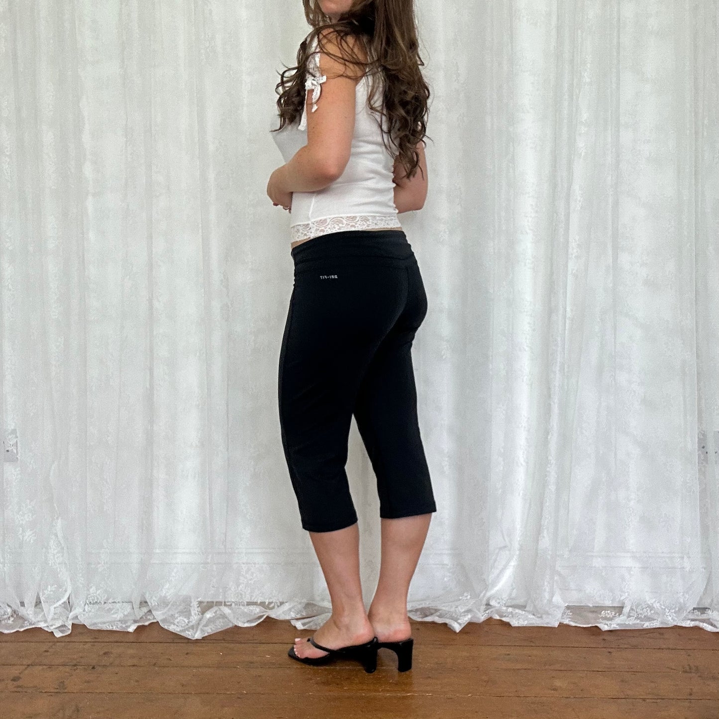 vintage 00s black nike capri pants