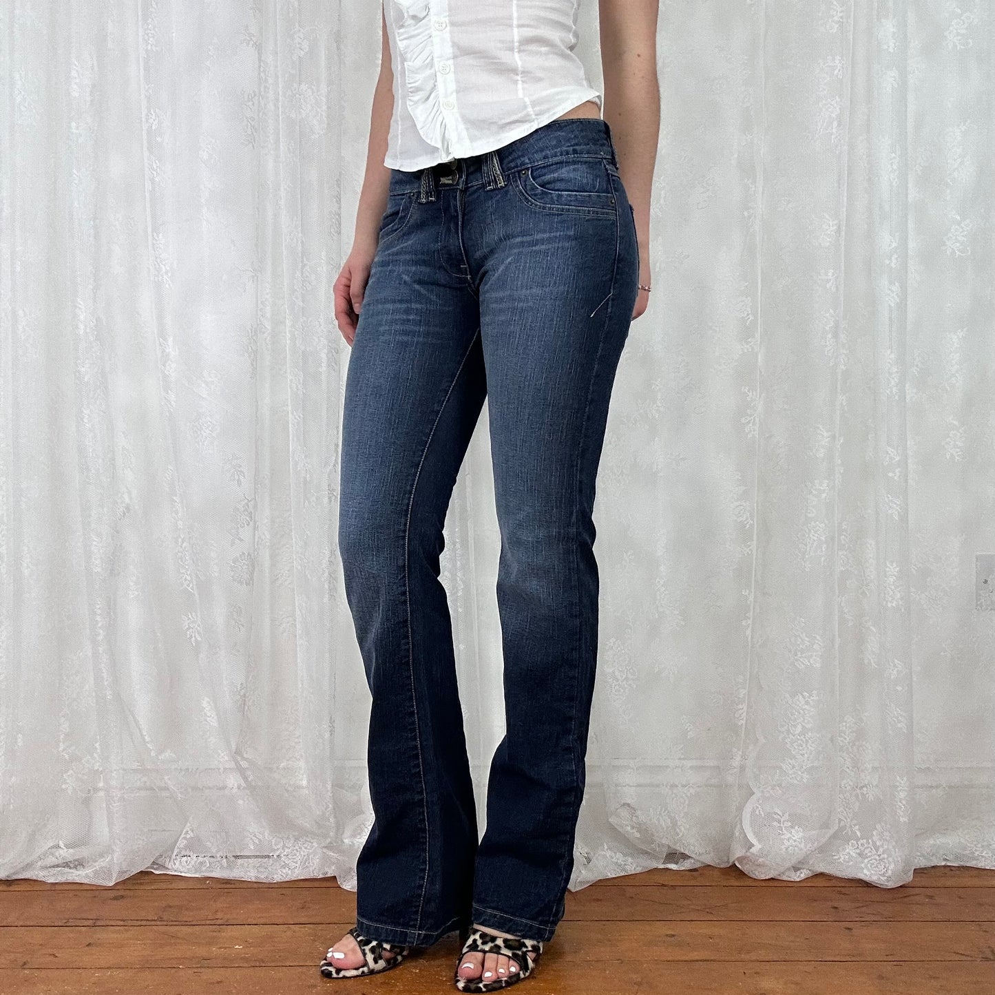 vintage 00s dark wash low rise denim jeans