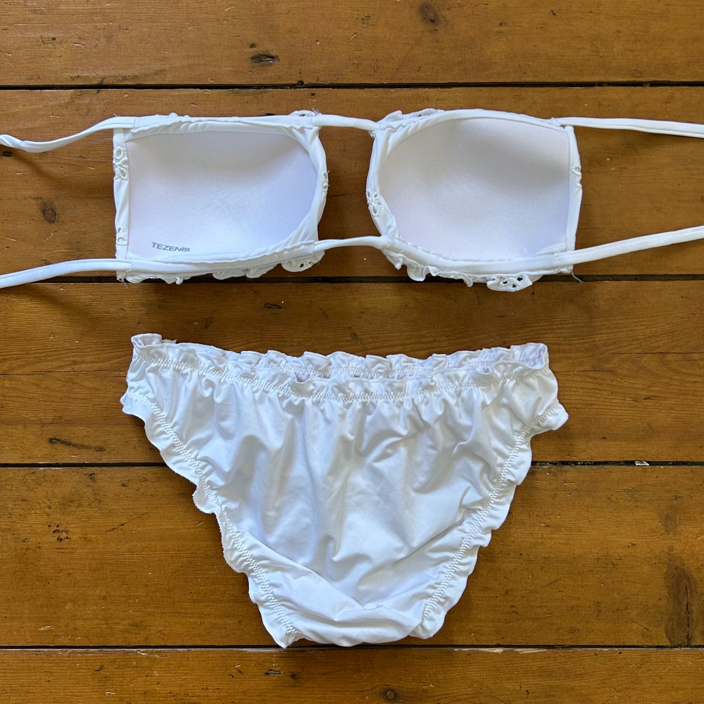 vintage 00s white broderie bandeau bikini