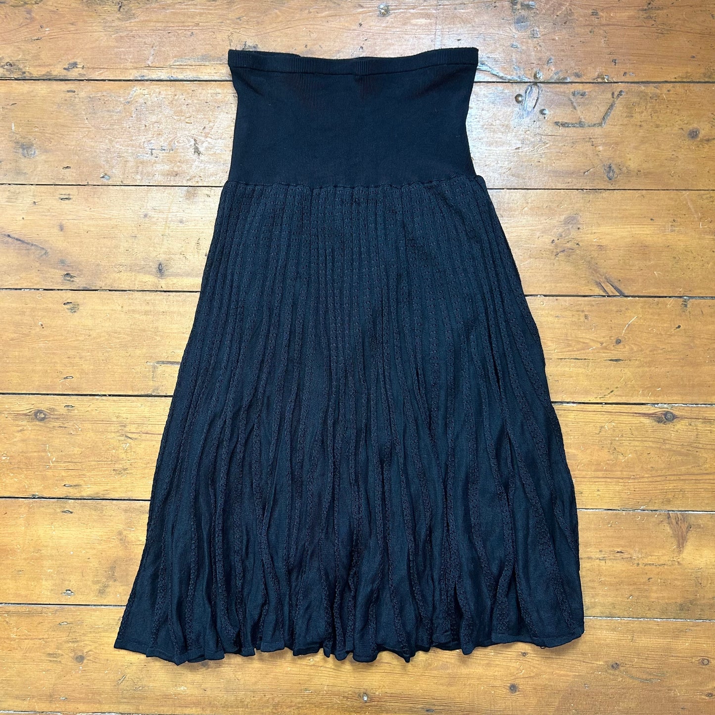 vintage 00s black knitted midi skirt