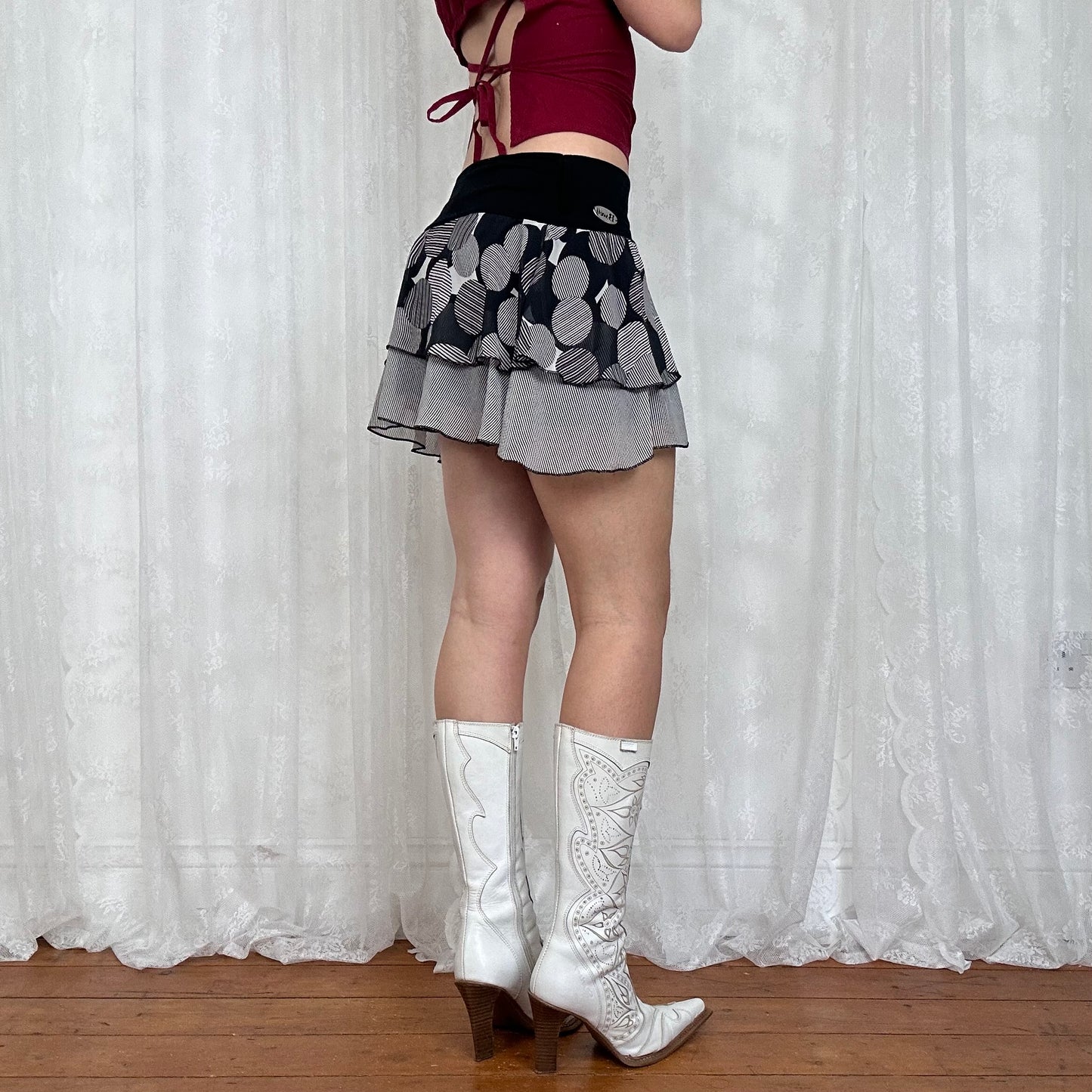 vintage 00s black and white mini skirt