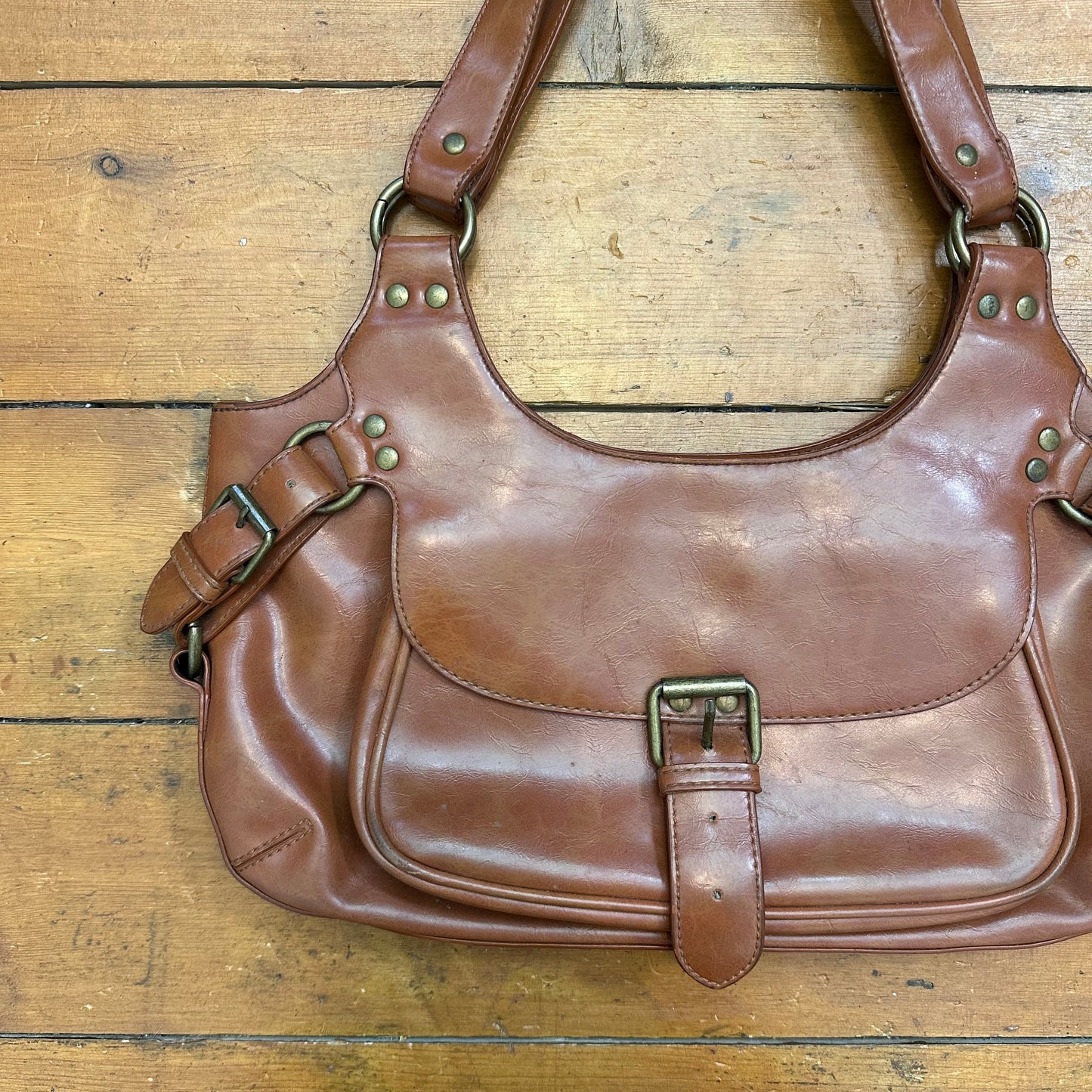 vintage 00s brown leather buckle hand bag