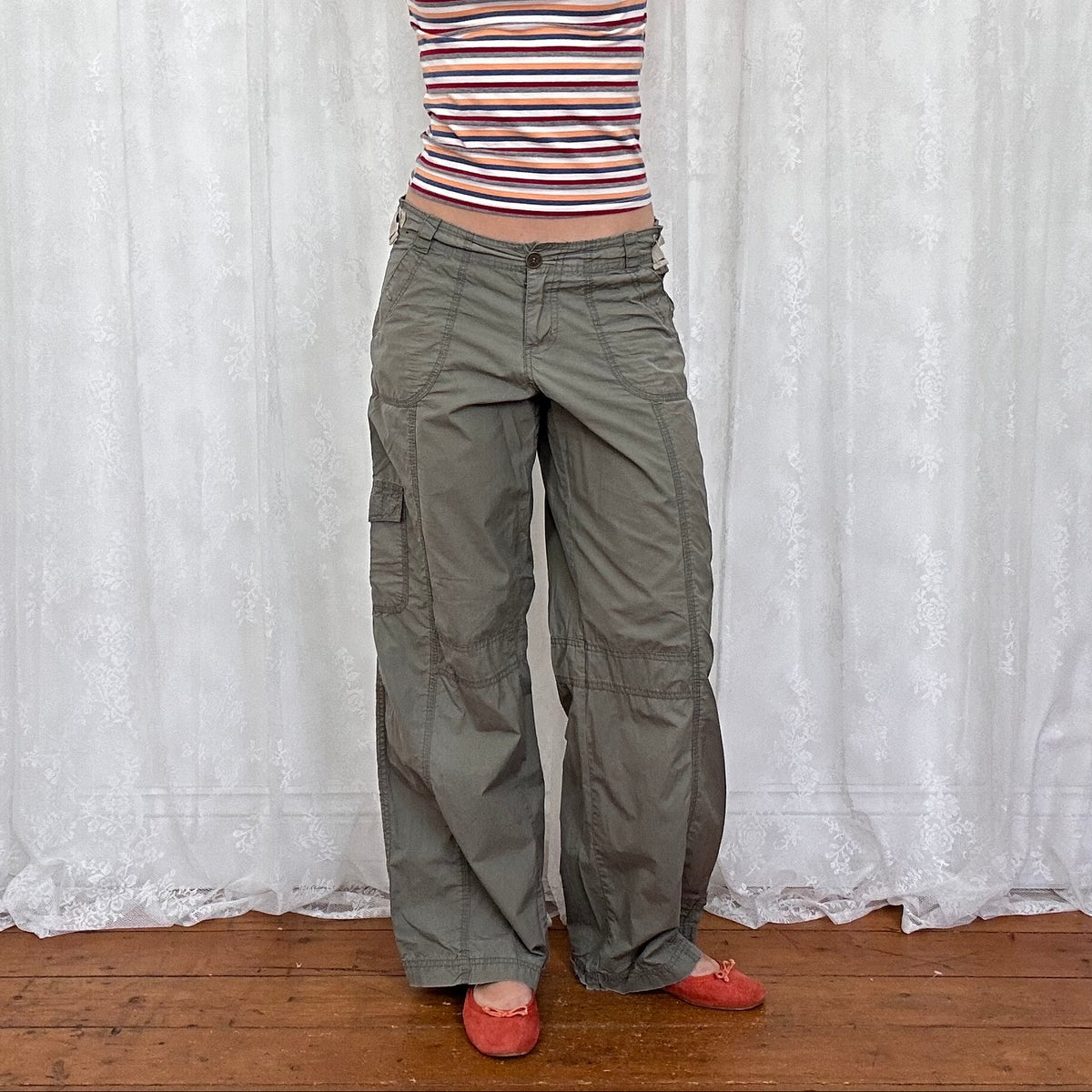 vintage 00s khaki wide leg cargo trousers