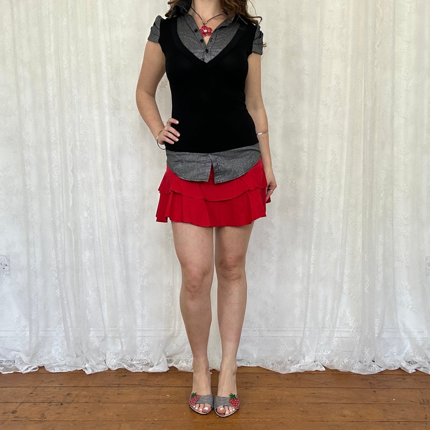 vintage 00s grey and black sweater vest shirt