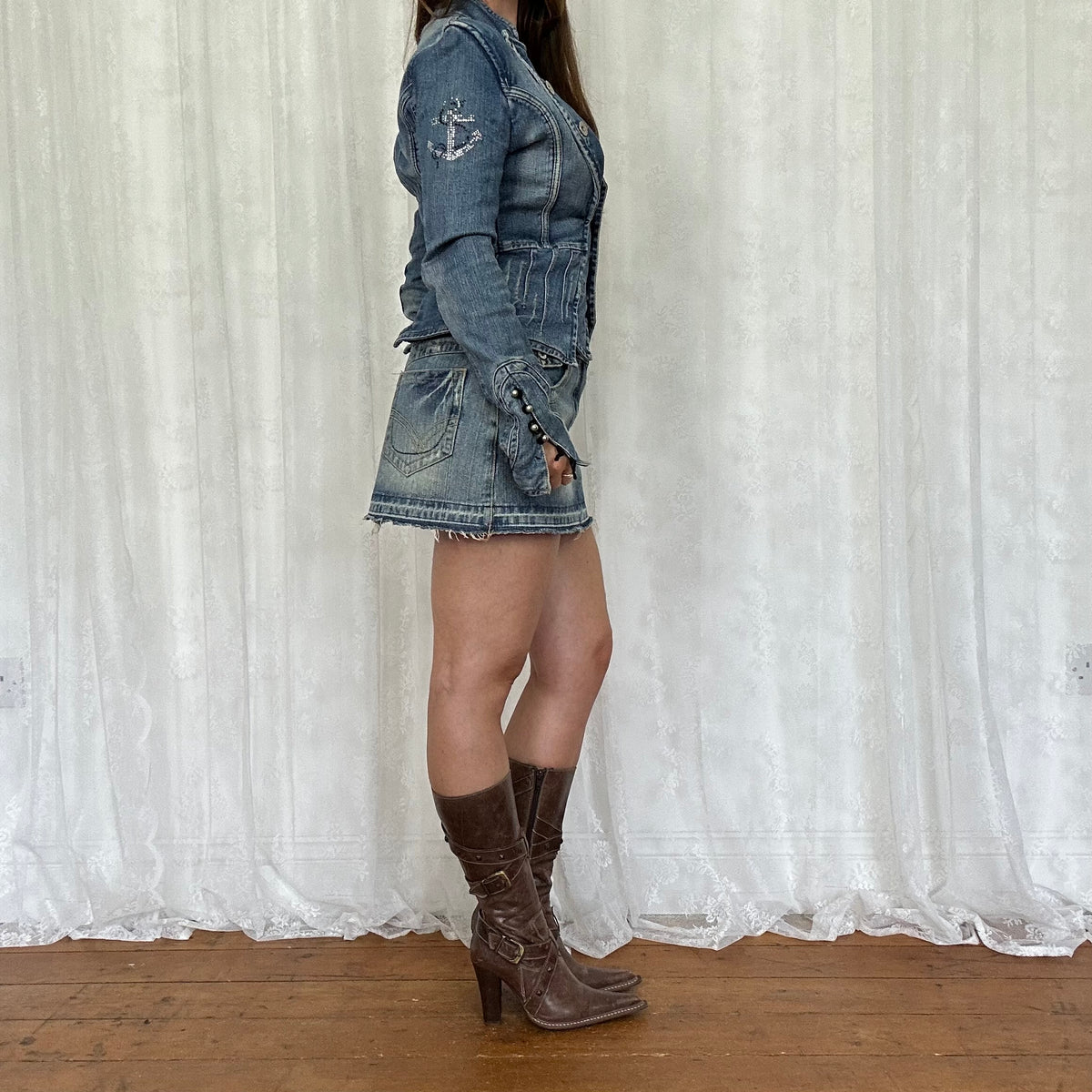 vintage 00s brown studded heeled destroy boots