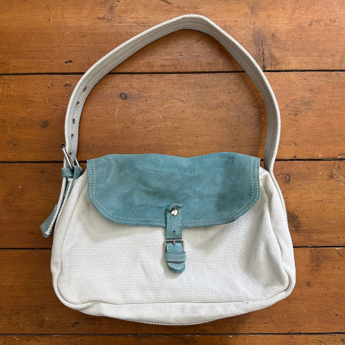 vintage 00s baby blue and white cargo bag