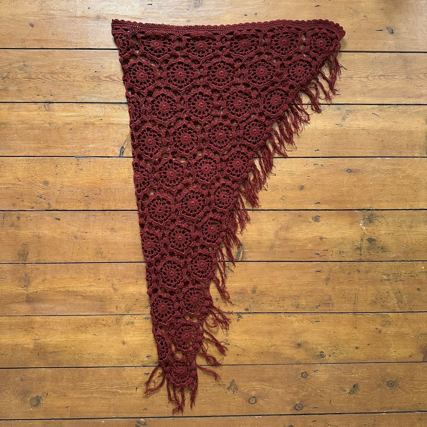 vintage 00s burgundy crochet tassel shawl