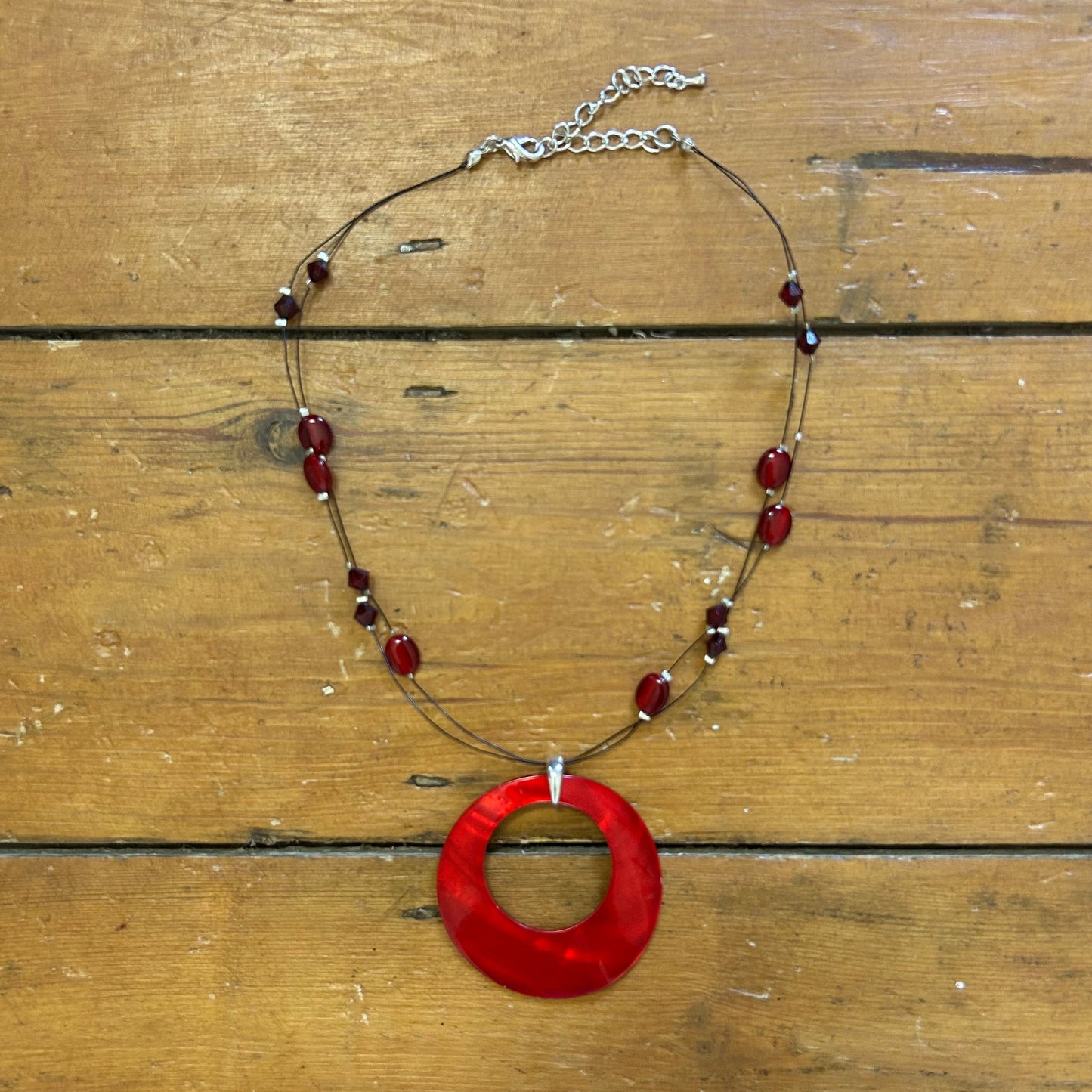 vintage 00s red o ring necklace