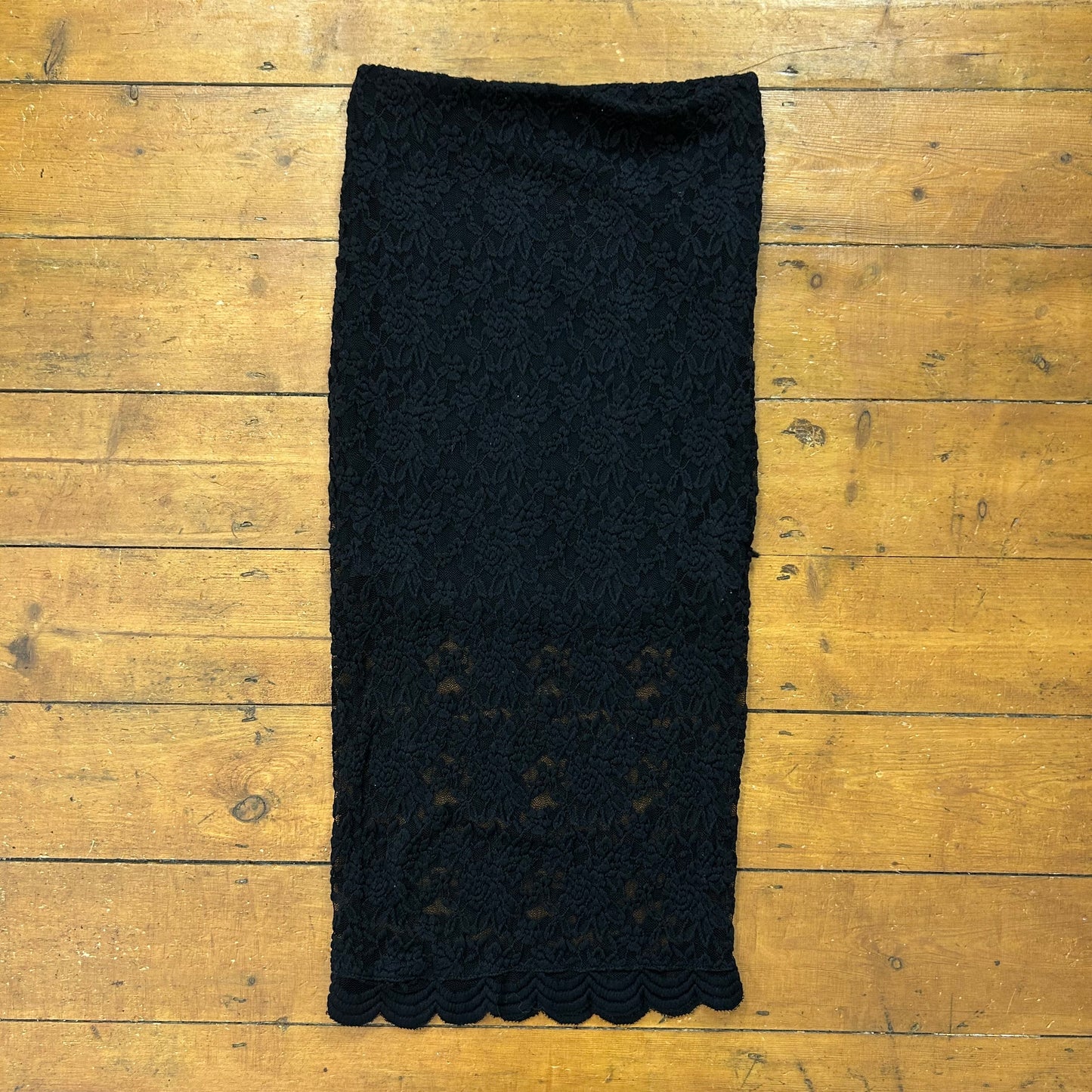 vintage 00s black lace midi skirt
