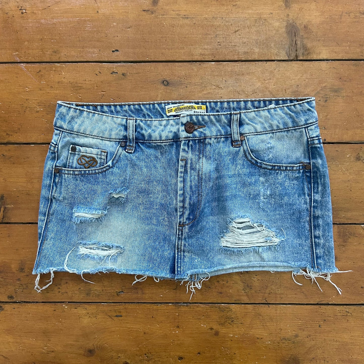 vintage 00s distressed denim mini skirt