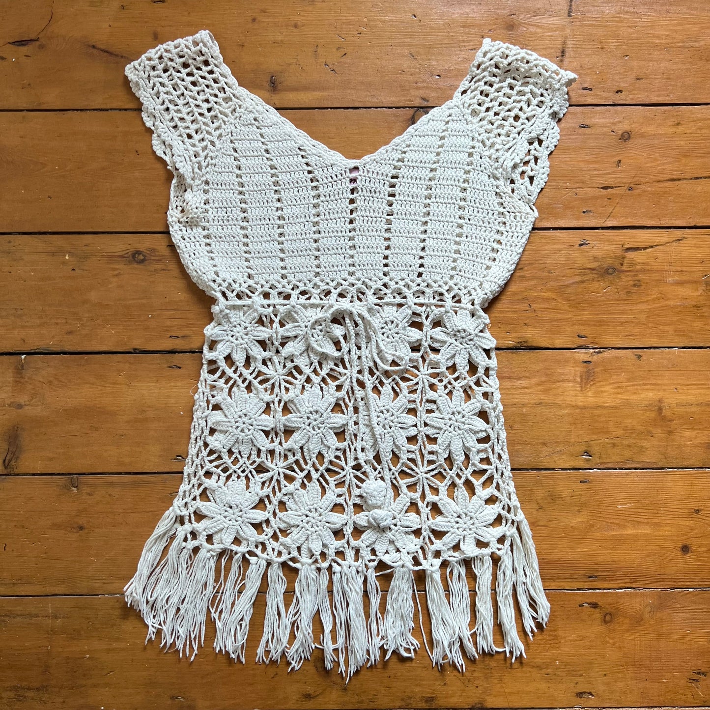 vintage 00s beige crochet pattern top