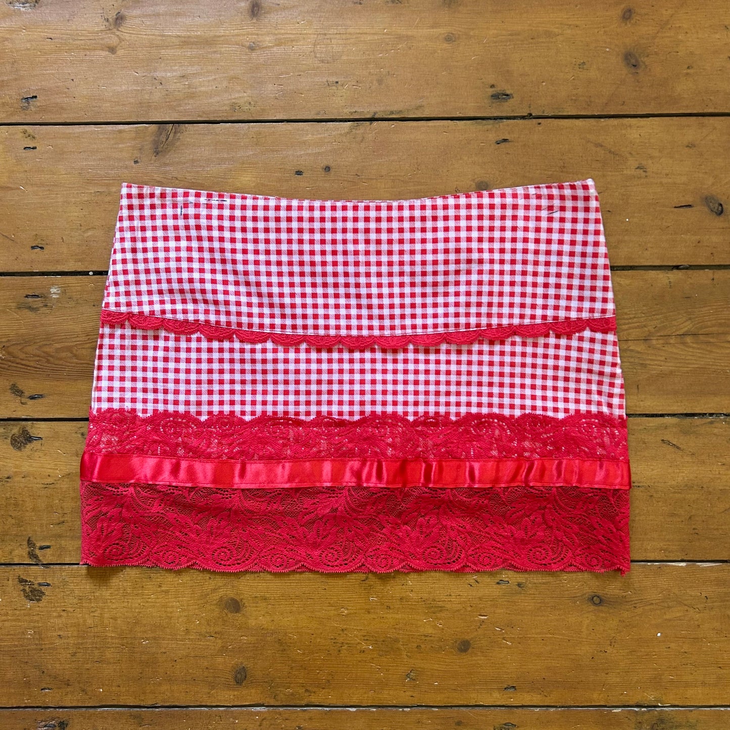 vintage 00s red gingham lace mini skirt
