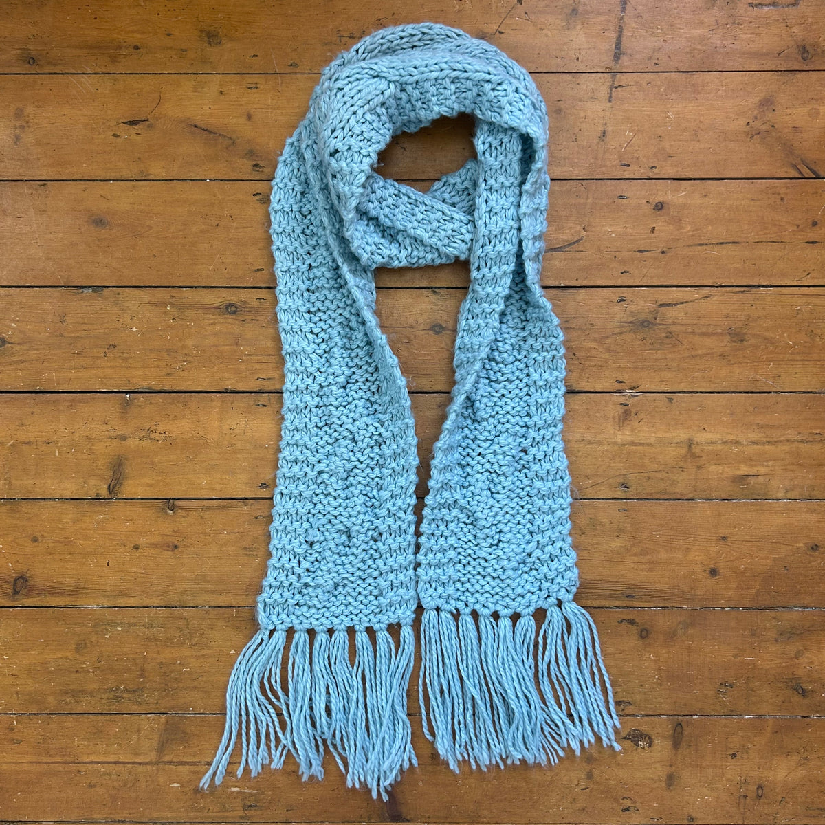 vintage 00s blue chunky crochet knit scarf