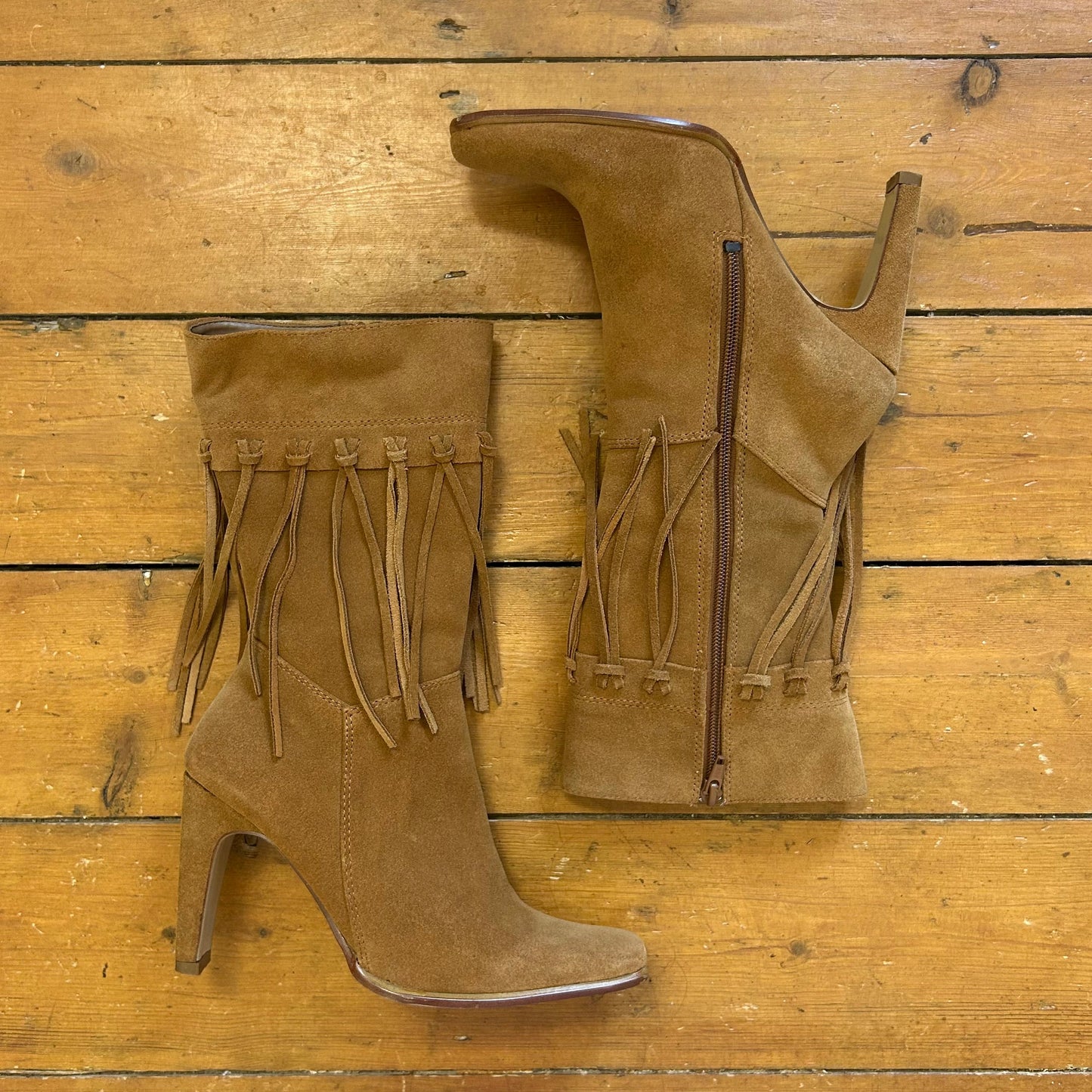 vintage 00s brown tassle heeled boots