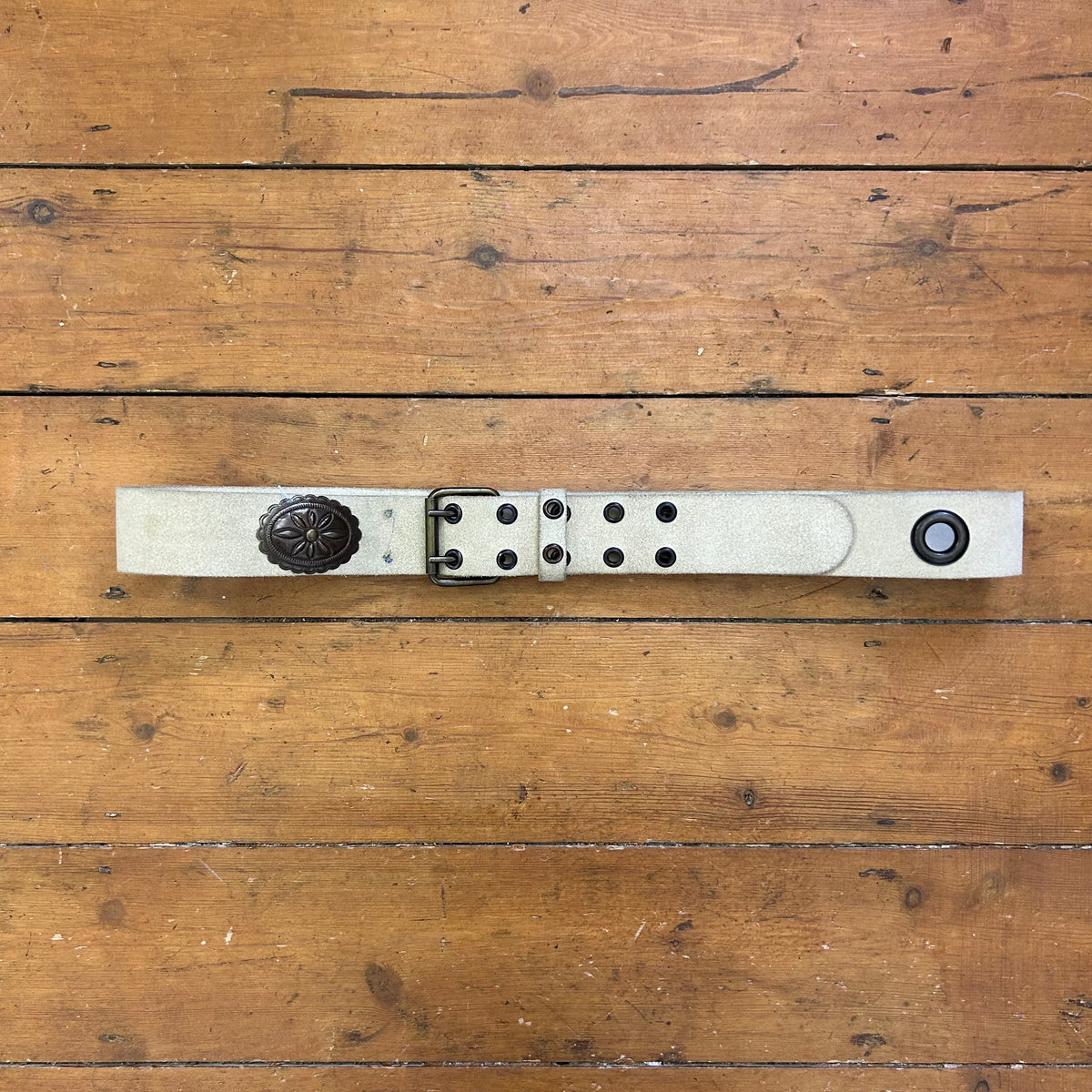 vintage 00s cream suede belt with hardware