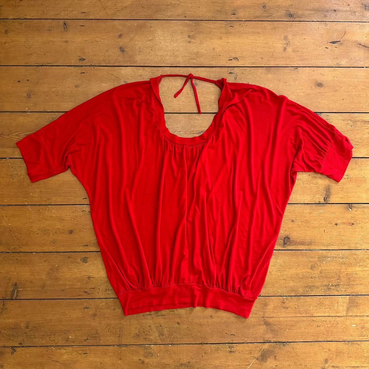 vintage 00s red batwing exposed back top