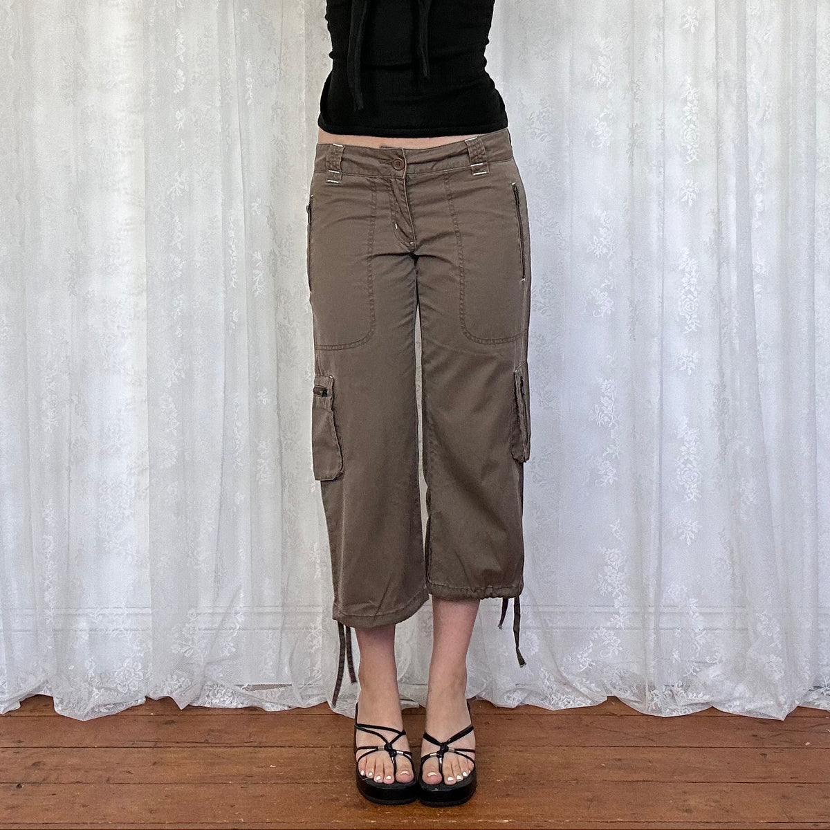 vintage 00s brown cargo capri trousers
