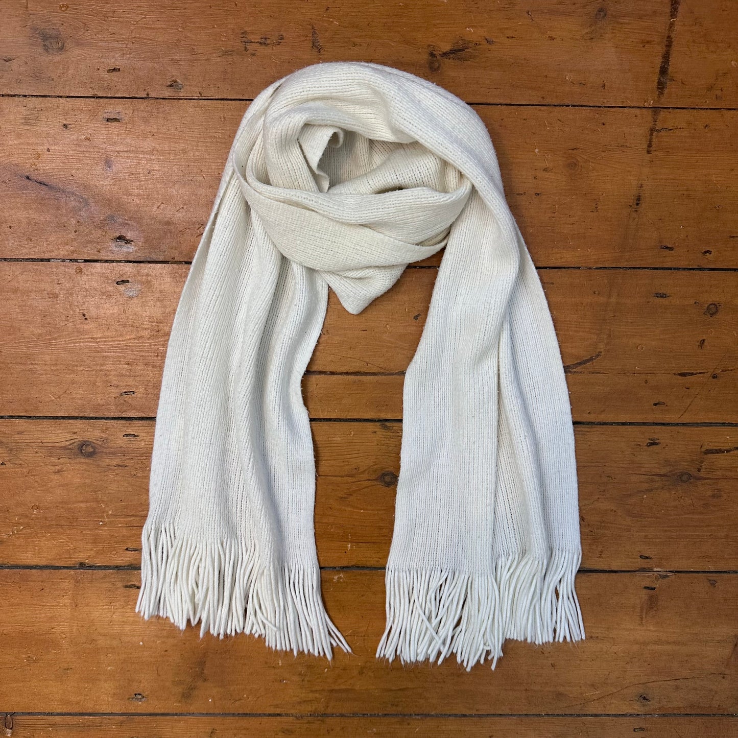 vintage 00s white knitted scarf